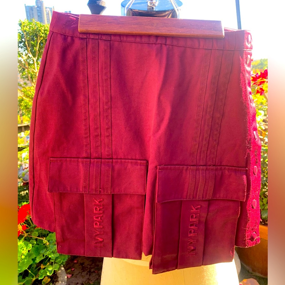 NWOT Women IVY PARK for ADIDAS MINI SIDE BUTTON TENNIS SKIRT